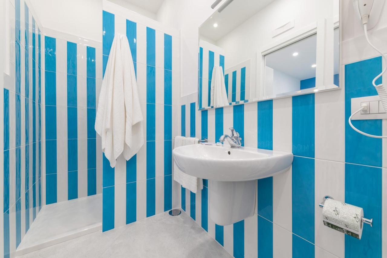 Blue Coral Bed and breakfast